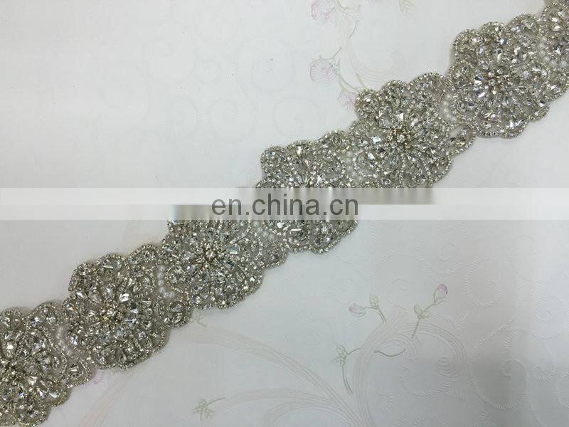 2016 Hot Fix Motif Bridal Wedding Dress Accessories Crystal Bridal Applique Trim