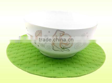 Hot sale FDA and LFGB food grade colorful Round shape non-sick silicone table mat & silicone placemat