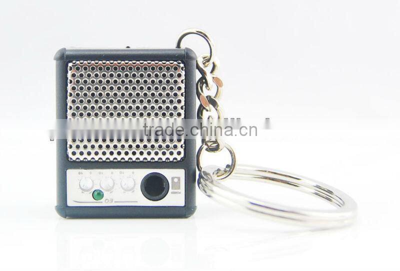 mini retro MP3 speaker with keyring