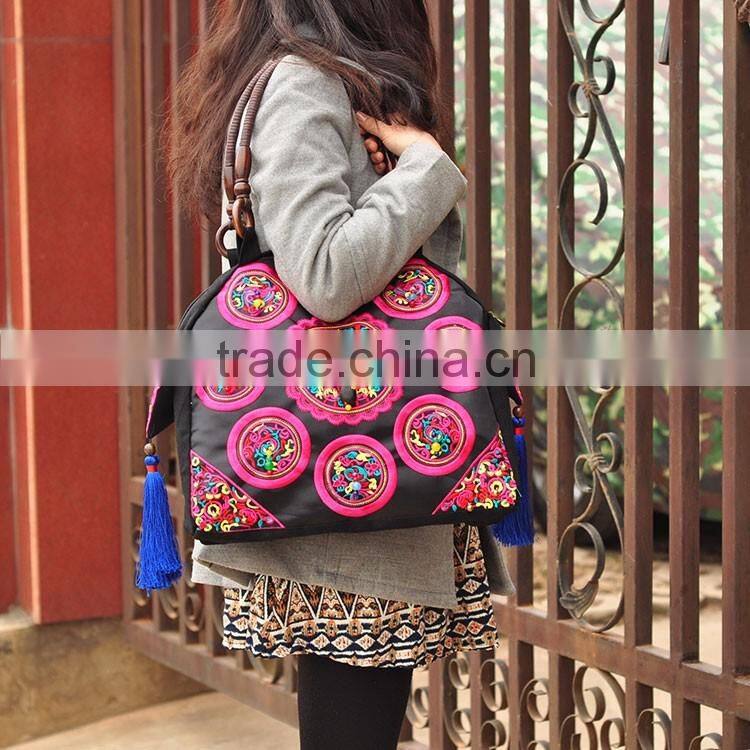 2016 hot fashionable elegent woman handbags embroidery handbag Hot selling shopping bags with cheap price
