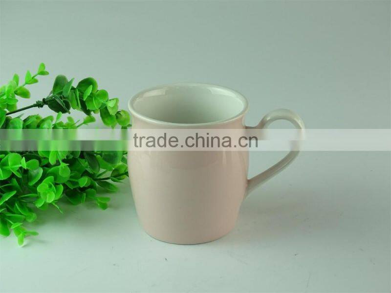 Stocked 350ml colorful glazed ceramic coffee mug/cup with special handle standard for daily use
