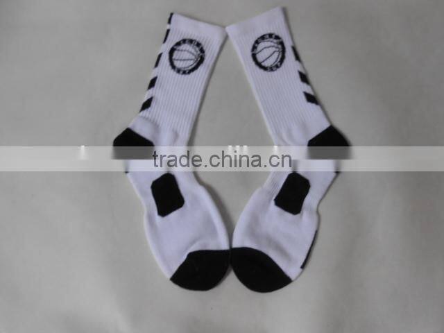 Wholesale knitted irregular men elite custom sports socks