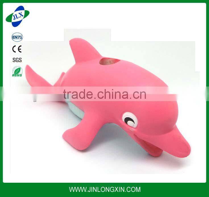 Shake the tail wagging its tail fish fish green