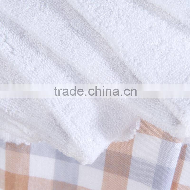 Alibaba china 100% cotton white cloud printed moving soft summer home use plaid made in China towel blanket