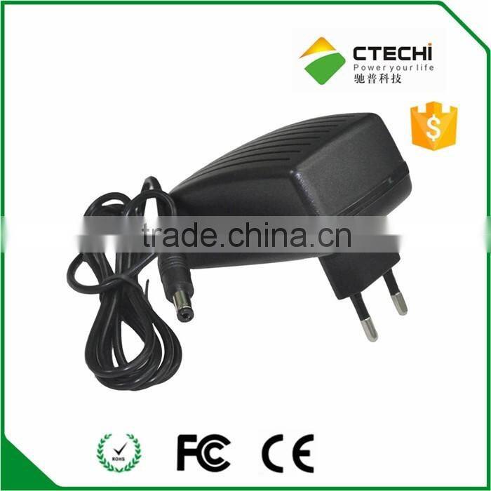 Ni-Mh Ni-CD battery charger Universal type wall charger 18V