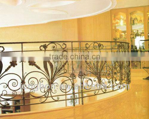 2015 Top-selling hand forged rod iron balcony fencing