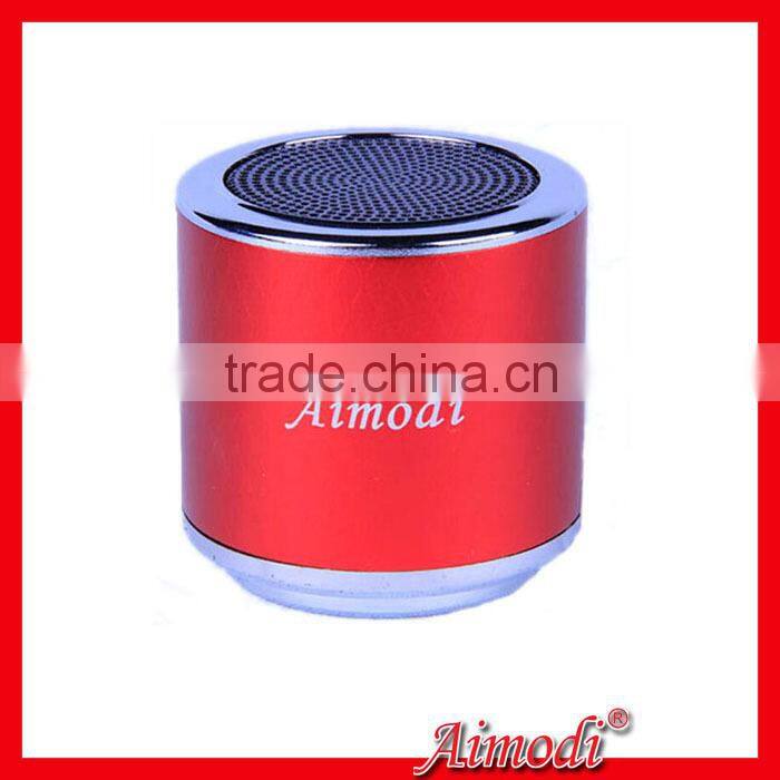 hands-free Miniion fm radio portable mini speaker with cheap price
