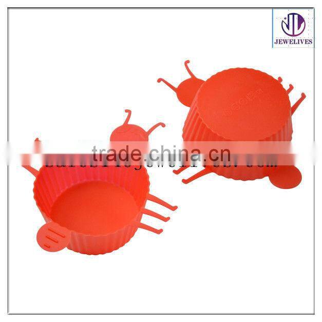 new fashion silicone cake figure mould 3d cake mould made in china