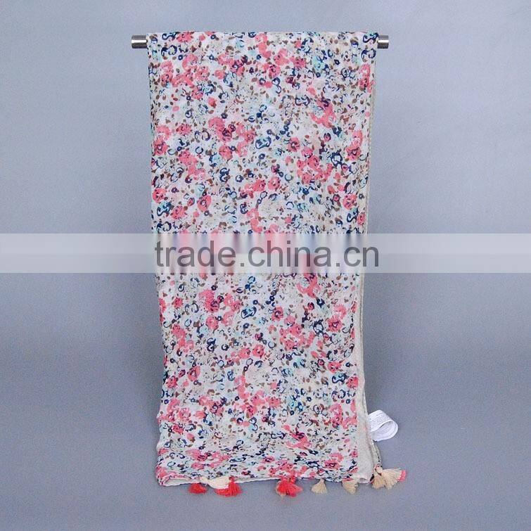 Small Flower and Polka Dot Printed Tassel Viscose Islamic Scarf for Women