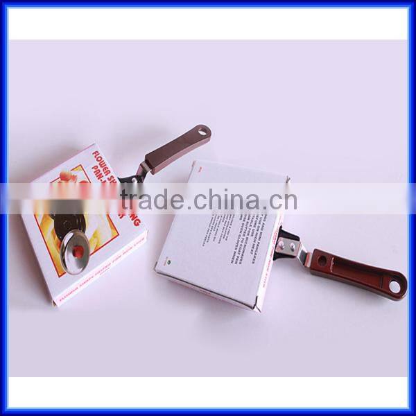 Cheap omelette frying pan heart shaped mini non-stick egg frying pan