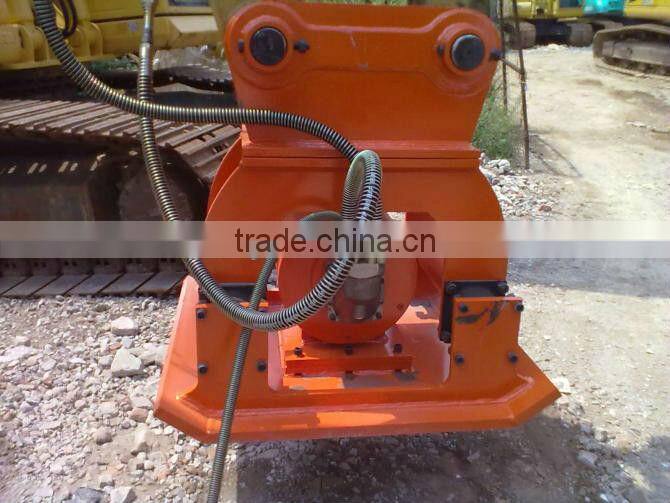 Excavator vibrating plate compactor