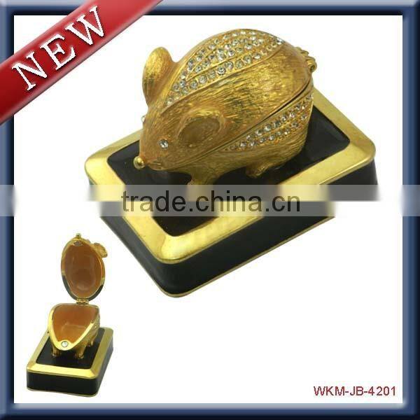 Cute and New plastic large easter egg