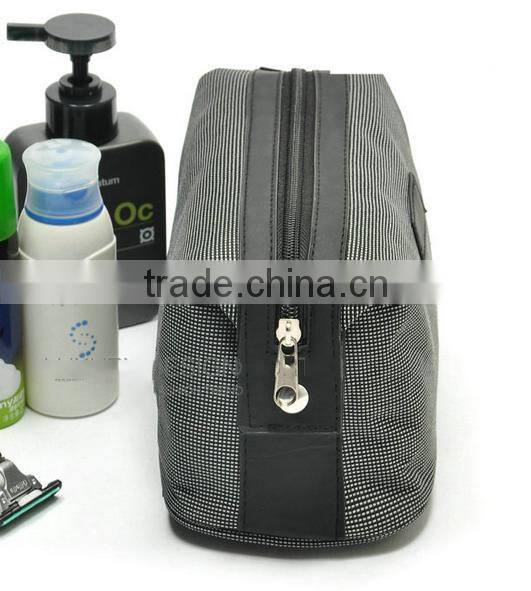 Elegant Small plaid Toiletry Bag Travel Organizer Cosmetic Bag for men women