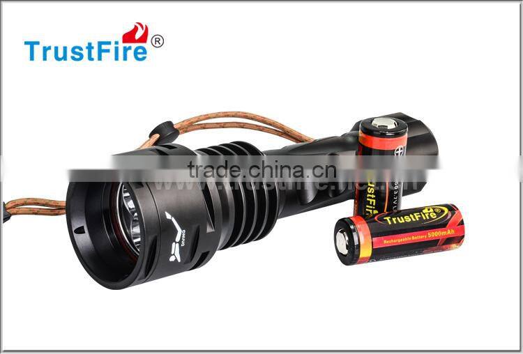 Hot sale TrustFire DF003 deep sea 3* CREE XM-L 2 Led lights, diving cree 3000lumen powerful scuba light 5-Modes Memory
