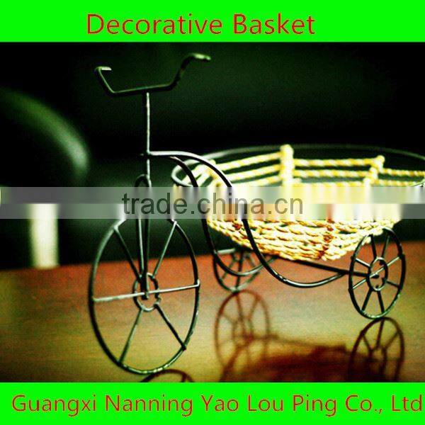 home and garden decor metal plant hanger planter with bracket wrought iron crafts metal plant Hanging Basket