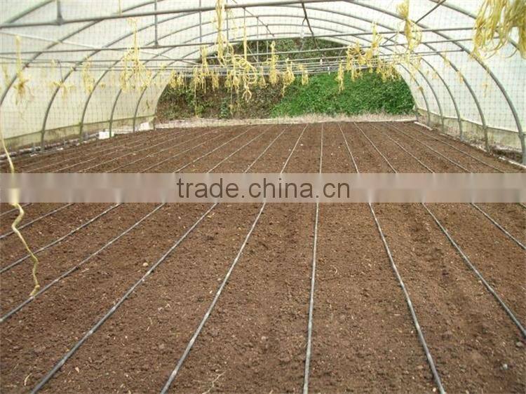 Wiggle wire for greenhouse