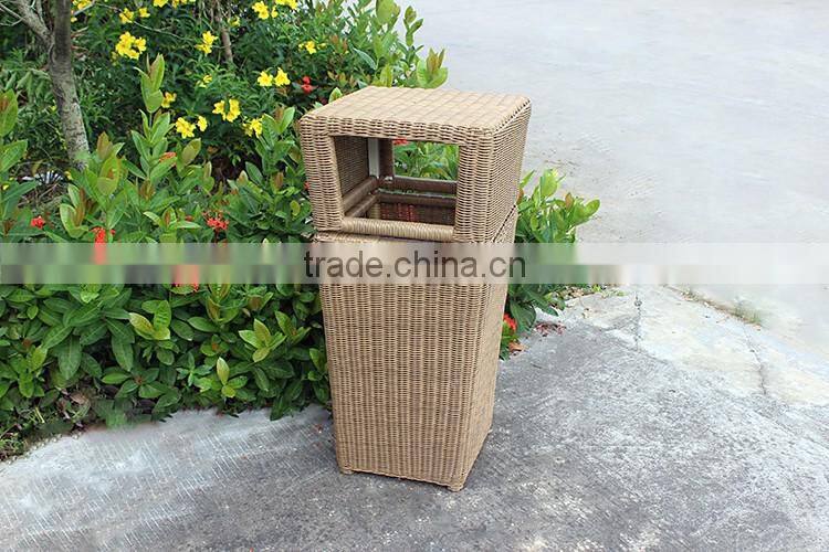 Householding Garden Cleaning Rattan Waste Bin