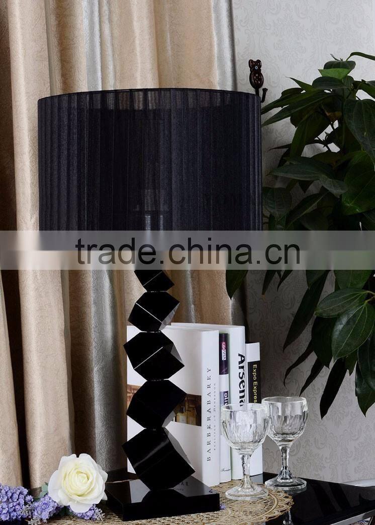 Modern design K9 black crystal table lamp with fabric lampshade