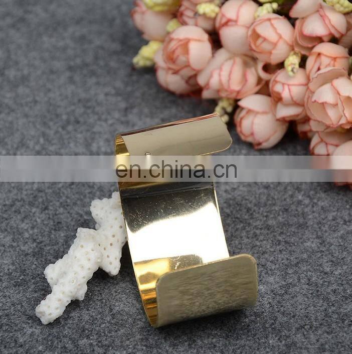 Newest design bangle shinny bangle Rose gold bangle with shell bracelet