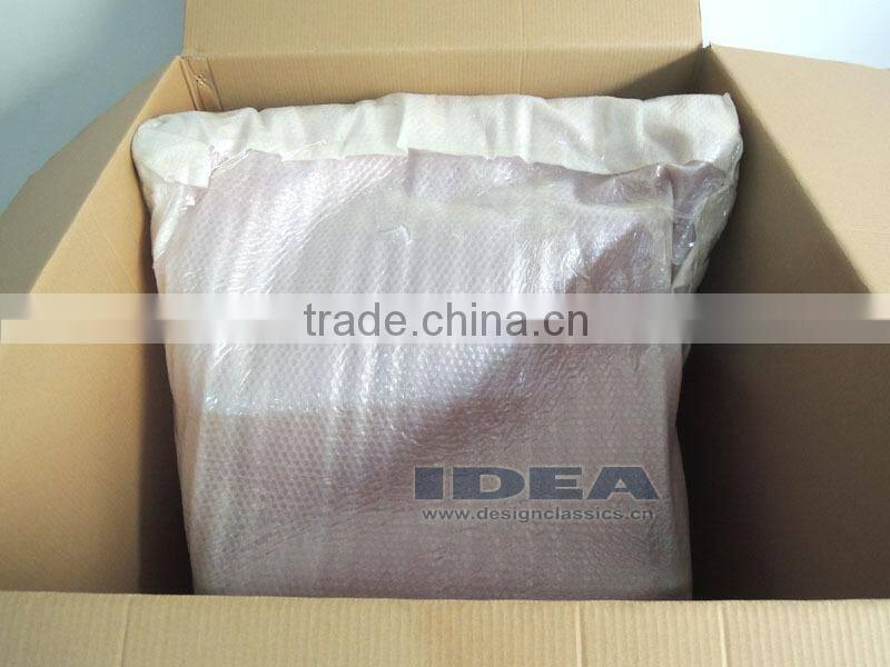 Replica Hans J Wegner Papa Bear Chair - Pink Fabric