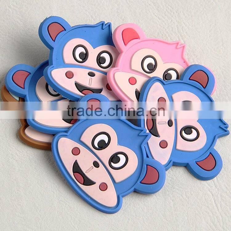 Custom rubber badge label with color logo pvc label for garment