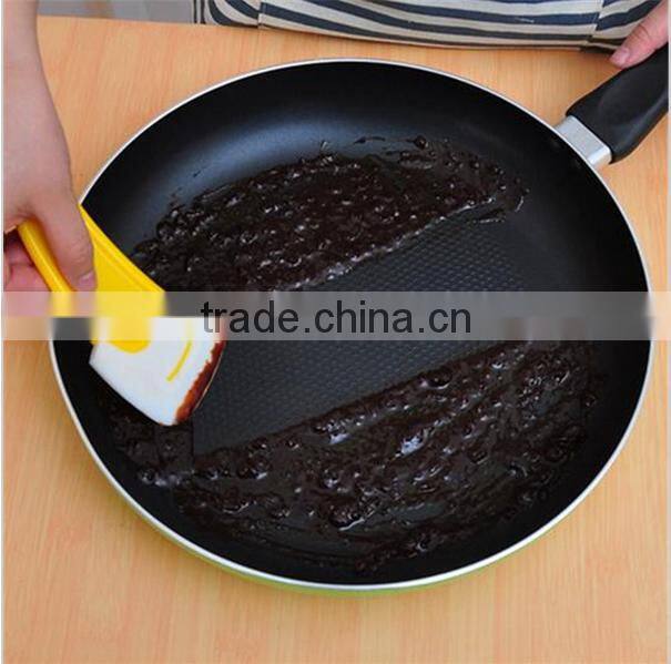 Two color Non-stick oil platinum silicone scraper with PC handler