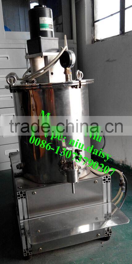 best selling lipstick making machine/lipstick filling machine/pasty fluid filling machine