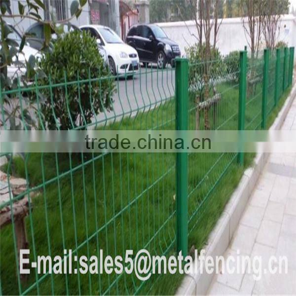 Welded and PVC coated wire fence panels for sale