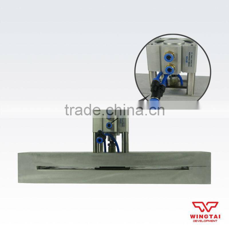 Lengthened automatic plastic hole punching machine