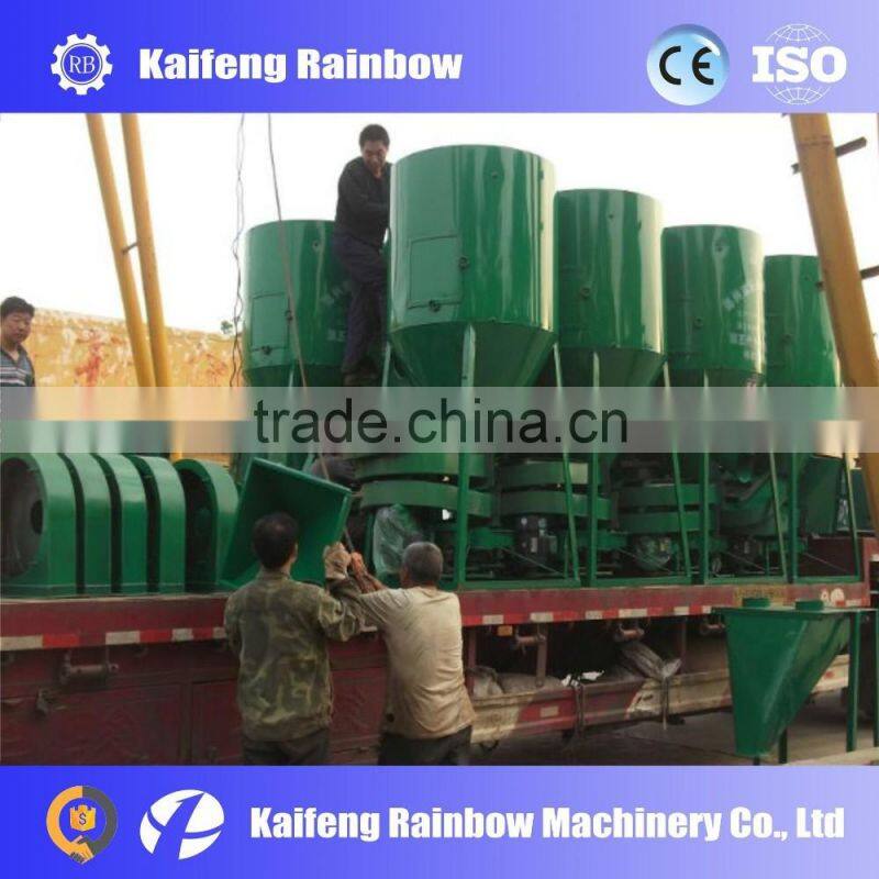 Automatic large capacity feed crusher for animals