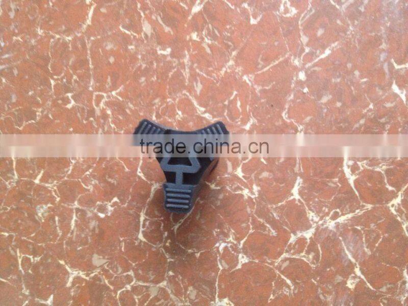Impact-reducing Able Tripod Cane Tip