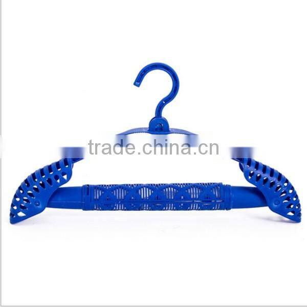 heavy duty plastic hanger/manufacturer OEM hanger for dtying coat/plastic coat hanger manufacturer