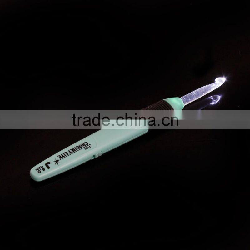 K6.5mm15.6x1.6cm Crochet Hook with Led light