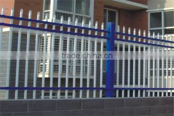 Powder coated metal fencing panles