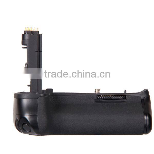 Commlite ComPak Vertical Camera grip/Battery Pack/Battery grip for Canon 6D