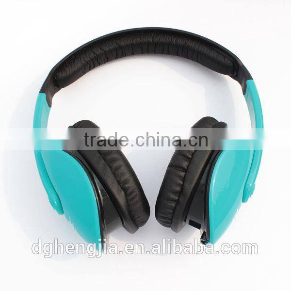 Wireless earmuff FM AM radio and mp3 player headphones / headsets with TF / MicroSD card TB-W193