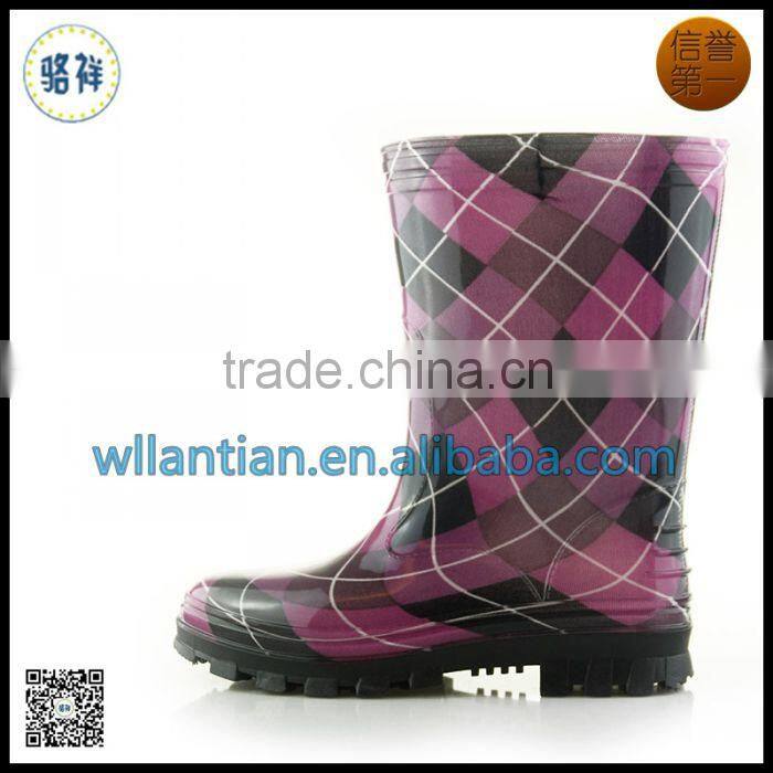 Women waterproof garden rain boots.