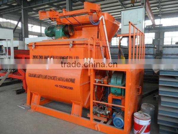Foam cement mixing and blending machine with foam generator