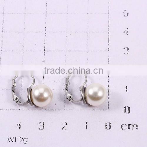 Guangzhou factory wholesale elegant white big pearl stud earrings for party