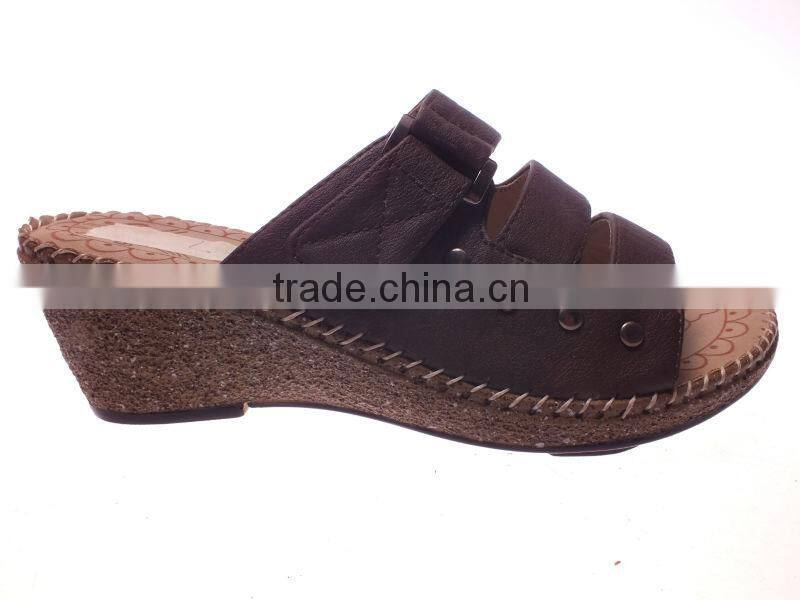 Ladies fancy low heel shoes comfortable sole buckle decoration slippers