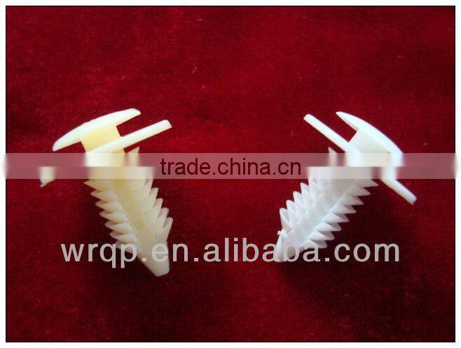 Auto Plastic Fasteners and clips