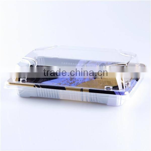 Disposable compartment plastic tray for food serving