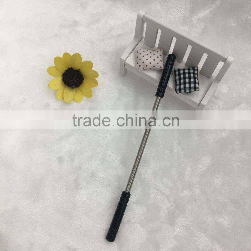 Convenient and practical facial hair removal device facial hair removal device defeatherer