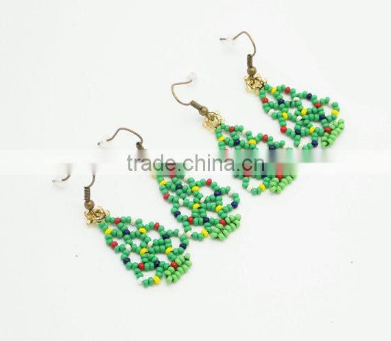 Christmas jewelry beaded earrings green earrings christmas tree earrings