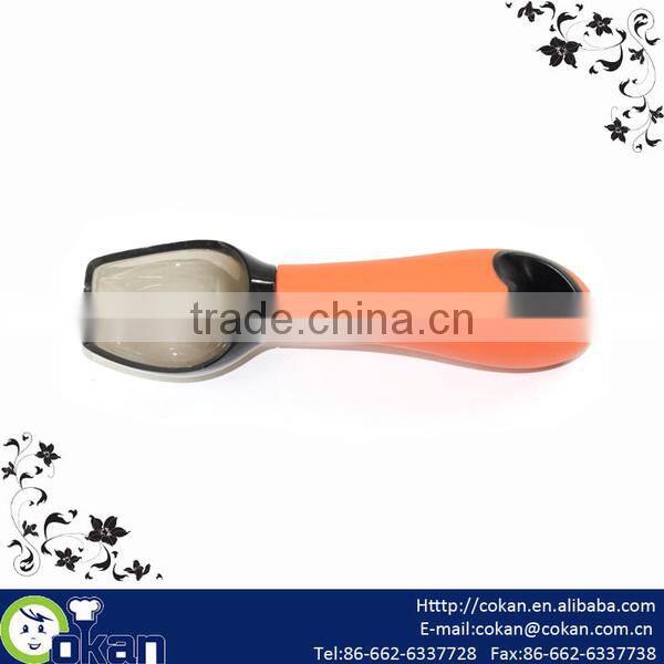 Hot Selling Plastic Ice Cream Scoop CK-3061-06