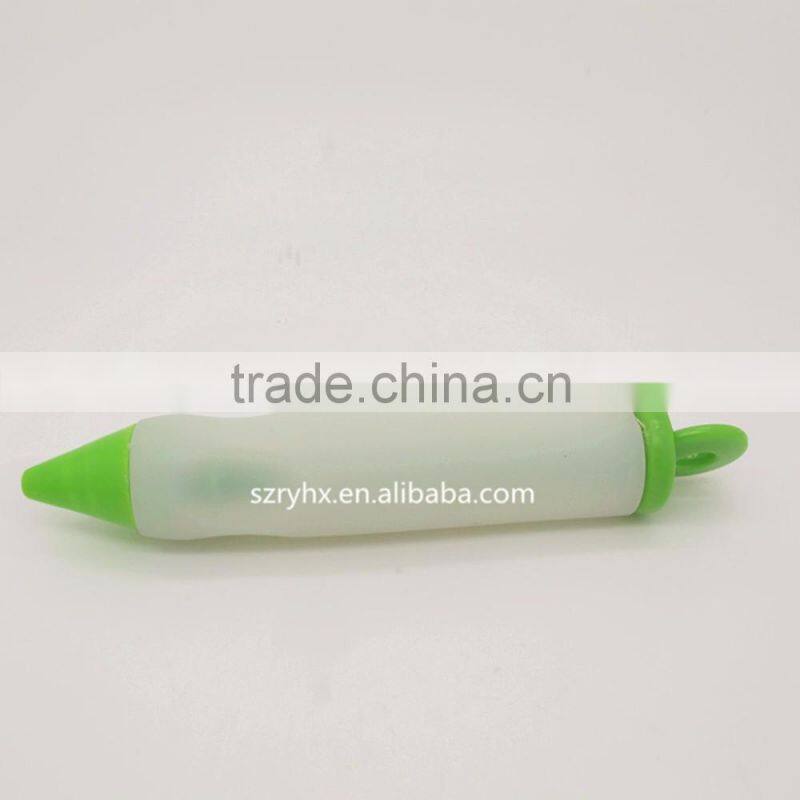 Hot sale Silicone Macaron Cake Decorating Pen with 3 Nozzles Set Kit Baking Tool