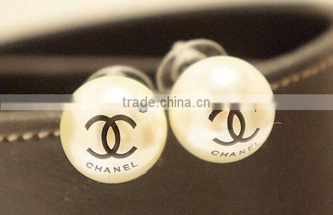 personalized letter/words stamped pearl dangle earrings, custom logo stamped pearl dangle earring jewelry, best promotional gift