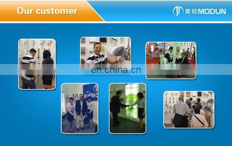 New design good quality shower head soap dispenser liquid soap bottle