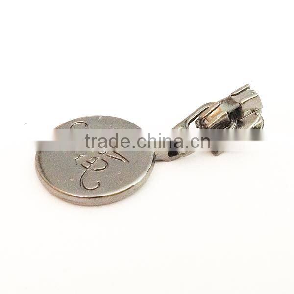 custom zip pullers