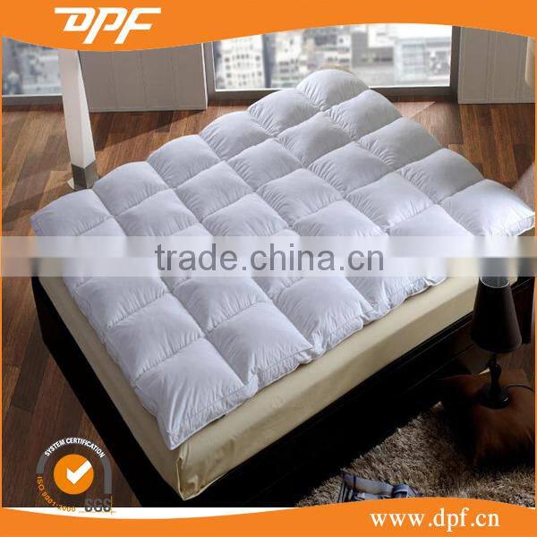 Factory outlet white 7d hollow fiber filled mattress pad
